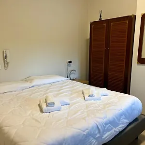 https://hotel-benaco.hotelinveneto.com